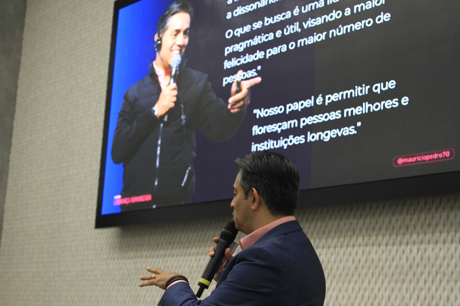 Slide da palestra em Hortolândia